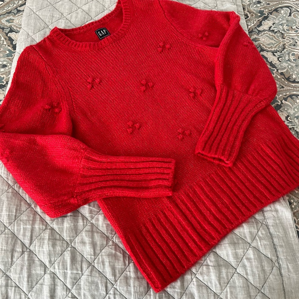 GAP Women's Bright Red Crew Neck Sweater